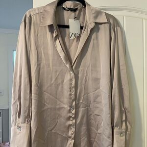 Zara Women's Cream Button Down Shirt